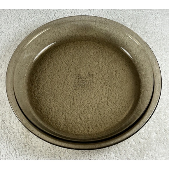 Vtg PYREX Corning, NY Glass Pie Plate Baking Dish Amber Brown 9"/ 23cm, USA #209 - Picture 1 of 7